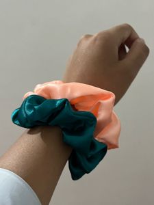 Satin Scrunchie Set