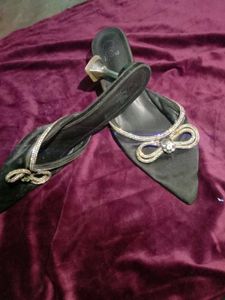 Elegant Heels with Bow Detail