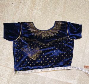 Elegant Bronze Saree with Velvet Blouse