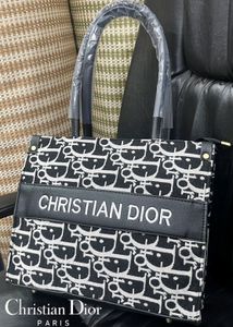 CHRISTIAN DIOR PREMIUM QUALITY TOTE BAG