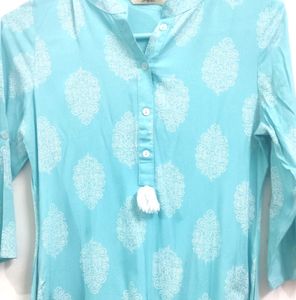 Beautiful Kurta + Free Gift