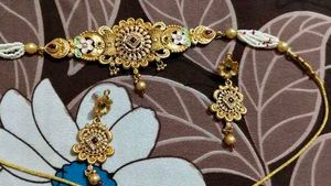 Golden Jewellery Set