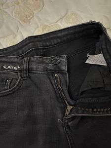 Black Distressed Jeans