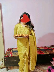 Saree With Readymade Blouse