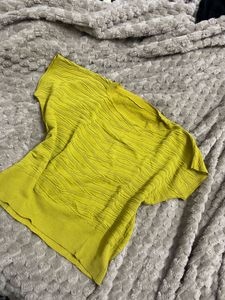 tiger textured green top