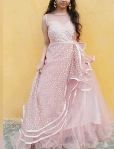 Beautiful Princess Ball Gown (Sleeves attached )