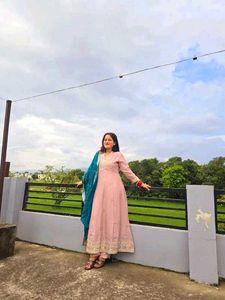 Elegant Pink Embroidered Kurta Set