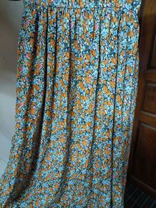 FLORAL DRESS WITH COLLAR