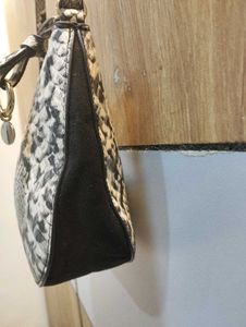 Stylish Crossbody Bag