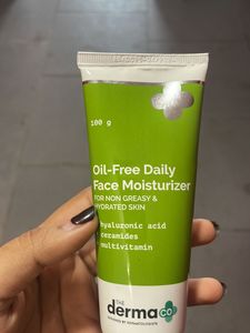 Derma Co Moisturiser