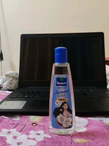 Best Quality Hair Oil For Shiny And Strong Locks