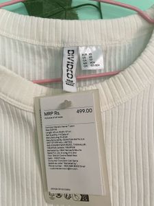 White Fitted T-shirt