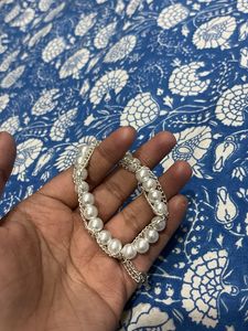 Pearl &amp; Silver Chain Bracelet