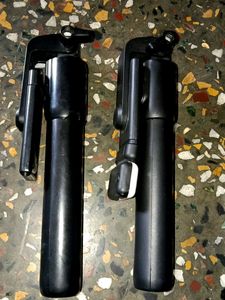 2 Tripods for video recording