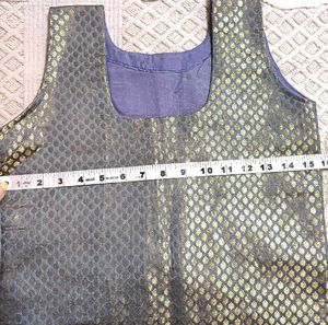 🆕️ Grey Brocade Stitched Sleeveless Kurti