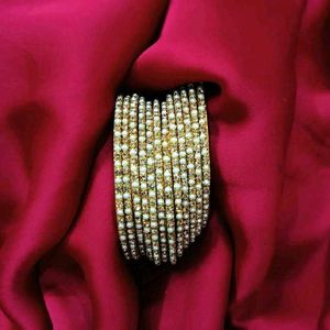 Pearl and Stone  Raindrop metal Bangle Set