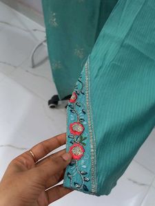 Extremely Graceful Suit Set