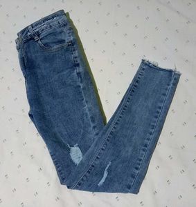Distressed Skinny Jeans