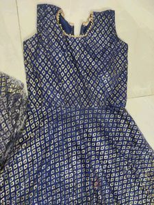 Flat 450/- Excellent Glittering Gown For Partyzzz