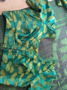 Elegant Green Paisley Saree