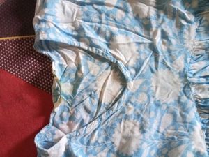 Chic Blue &amp; White Floral Pattern Mini Dress