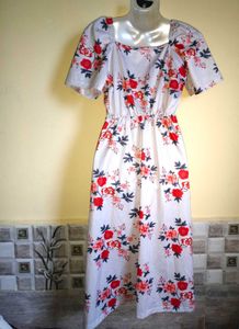 Size S/M 🎁Buy 2 Get 1 Free🎁 Floral Midi Dress