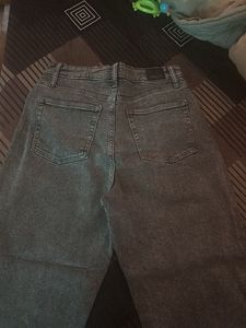 Relaxed Mom Denim Jeans