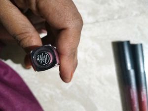 Huda Beauty Lipstick Long Lasting And Matte