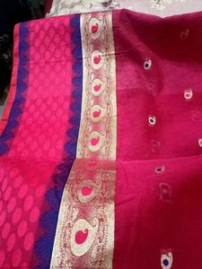 Elegant Pink Paisley Saree