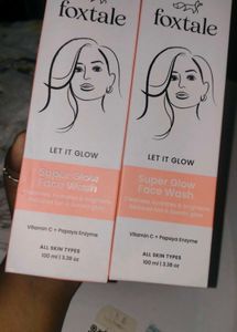 Foxtale Super Glow Face Wash