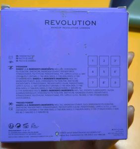 Makeup Revolution × FRIENDS Eyeshadow Palette!