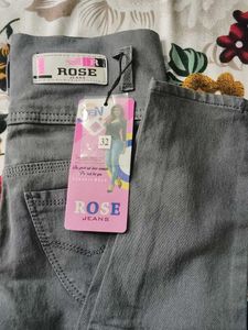 Gray High-Waisted Jeans Waist 25 Length30