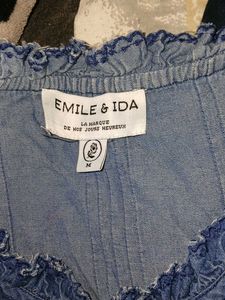 I Am Selling A Beautiful Comfortable Top
