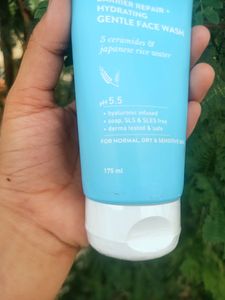 Dot &amp; Key ❤️ Bigger 🫐 Barrier Repair Facewash