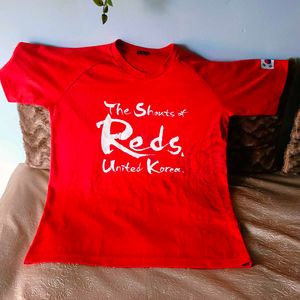 🛍️ Red &#39;The Shouts&#39; T-Shirt ⭐⭐⭐⭐⭐