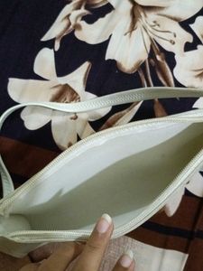 White Shoulder Bag