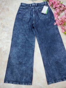 Beautiful DENIM Jeans For Women💙Flared