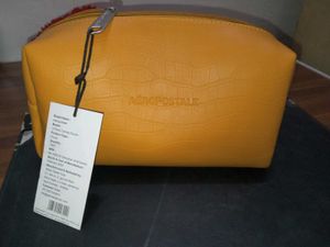 Only 600: Real Price 1499: 3 Pouch Aeropostale Bag