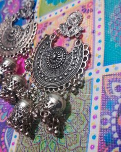 Stylish Earings....