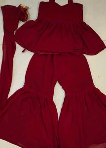 we are selling a trending ethienic wear aboulatly