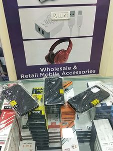 Family Pack Of 3 Mobile Cover.