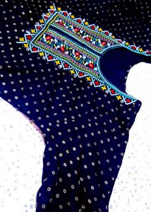Embroidered Kurtawith Sare