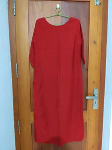 Elegant Red Kurta Matching Leggins and Duppatta