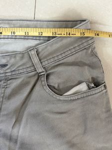 Gray Levi&#39;s Zip Hem Cropped Jeans