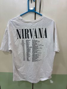White Graphic Print T-shirt