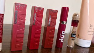 Lipsticks,Tints,crayons Set Of 7