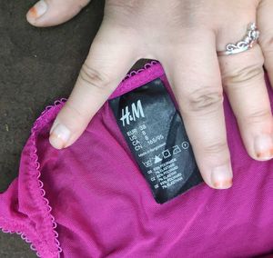 Pink Lace Thong with Bow Detail 🖤