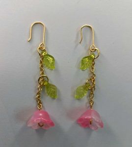 🌸 Elegant Handmade Pink Flower Leaf Drop Earrings