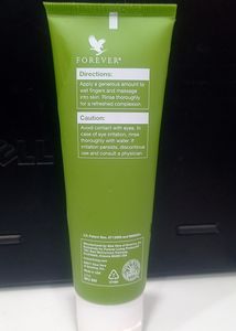 REFRESHING GEL CLEANSER 🍎