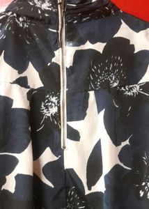 Good Looking Top
